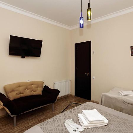 Family Apartment In Avlabari Tbilisi Buitenkant foto