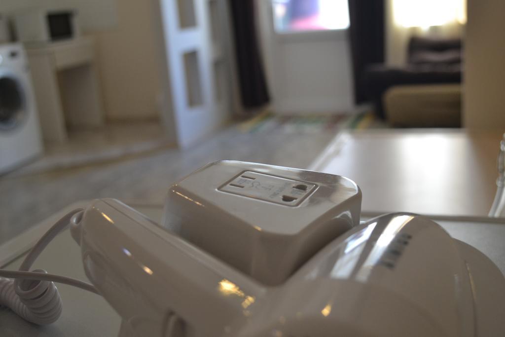 Family Apartment In Avlabari Tbilisi Buitenkant foto