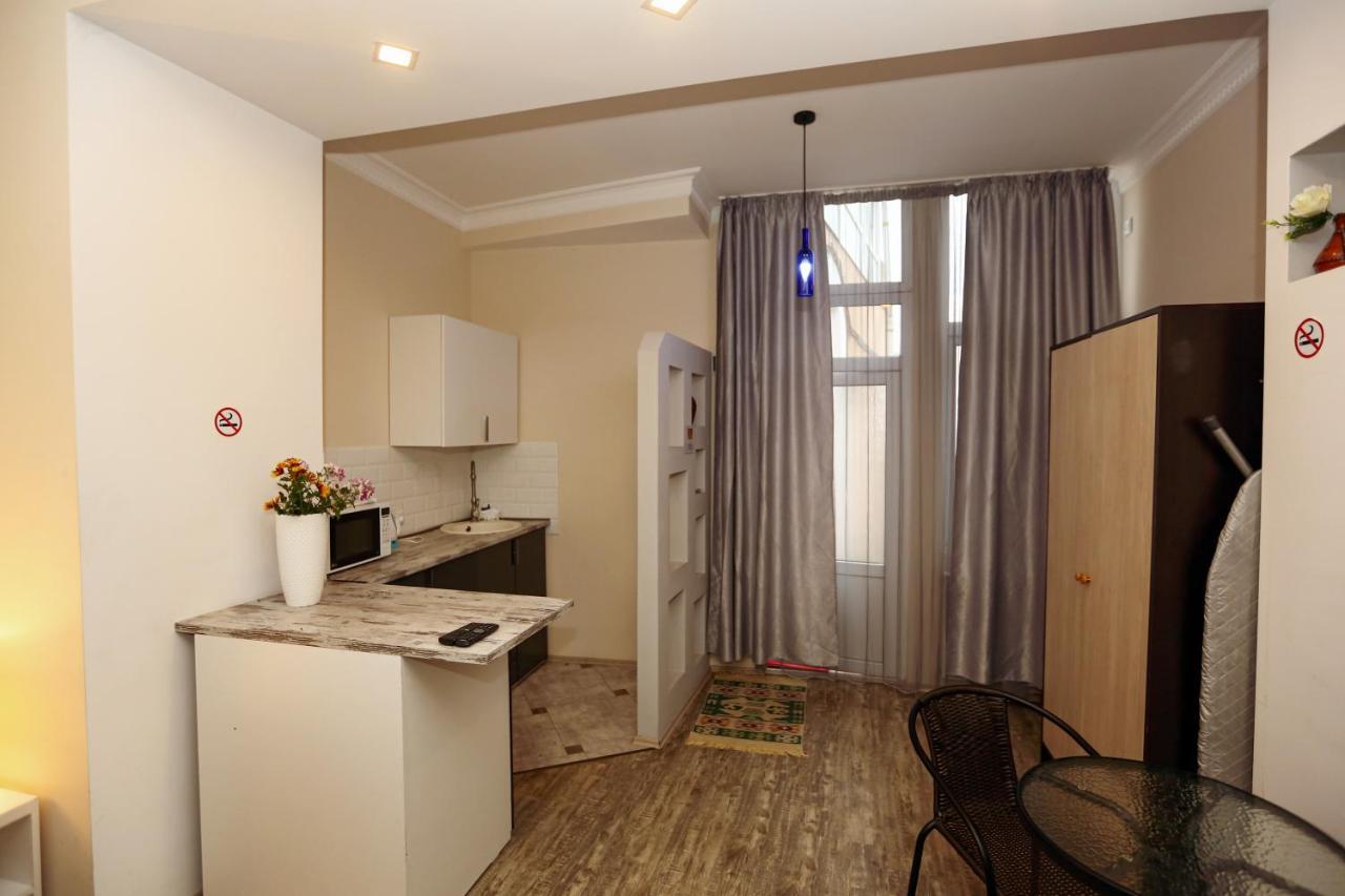 Family Apartment In Avlabari Tbilisi Buitenkant foto